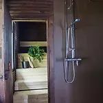 Villa Dynni - Villa Dynni - South Facing - Seafront - Jacuzzi * 헬싱키