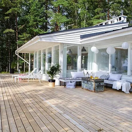 Dyyni - South Facing - Seafront - Jacuzzi