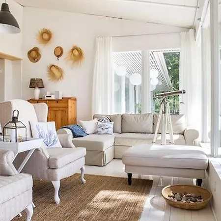 Villa Dyyni - South Facing - Seafront - Jacuzzi Helsinki