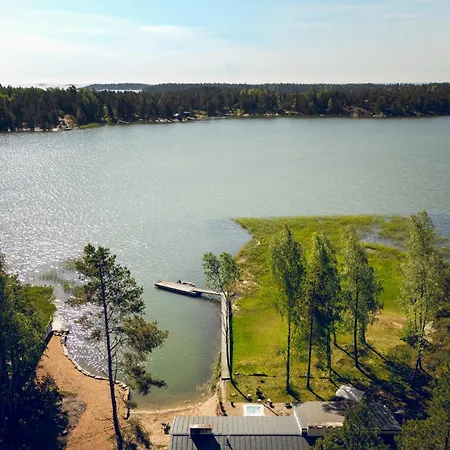 Dyyni - South Facing - Seafront - Jacuzzi 赫尔辛基