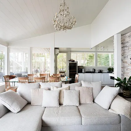 Villa Dyyni - South Facing - Seafront - Jacuzzi *