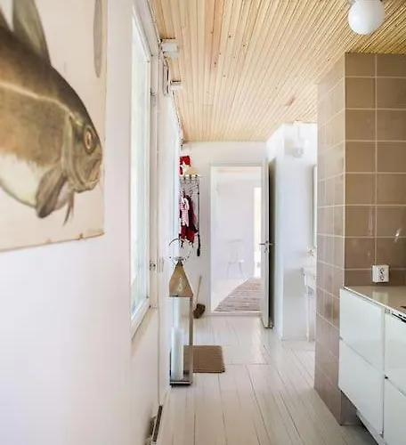 Dyyni - South Facing - Seafront - Jacuzzi * 赫尔辛基