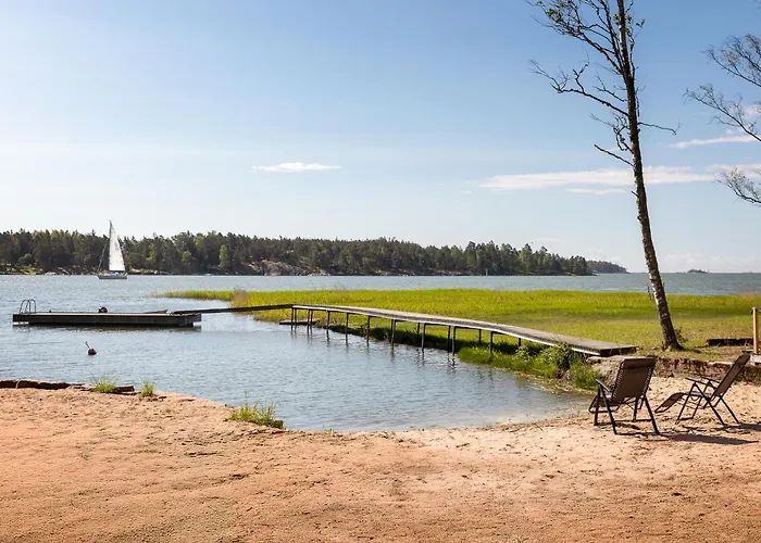 Dyyni - South Facing - Seafront - Jacuzzi فيلة