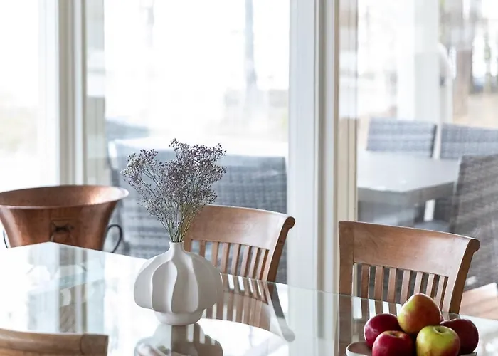 Dyyni - South Facing - Seafront - Jacuzzi *