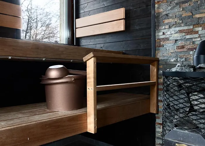 Dyyni - South Facing - Seafront - Jacuzzi 赫尔辛基