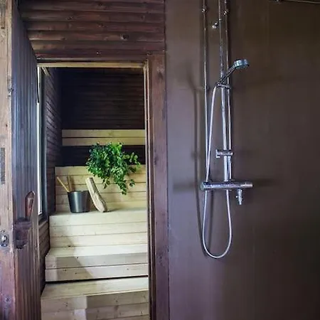 Dyyni - South Facing - Seafront - Jacuzzi * Helsingfors