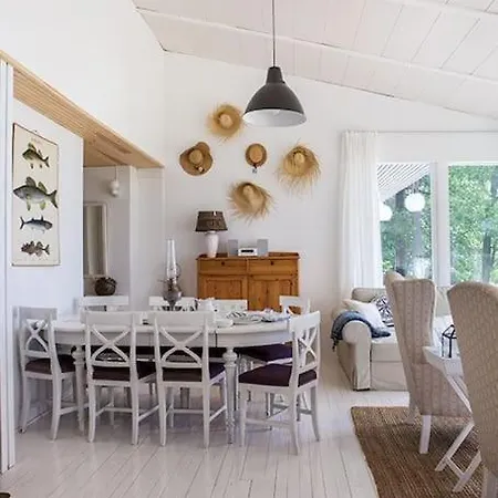 Villa Dyyni - South Facing - Seafront - Jacuzzi *